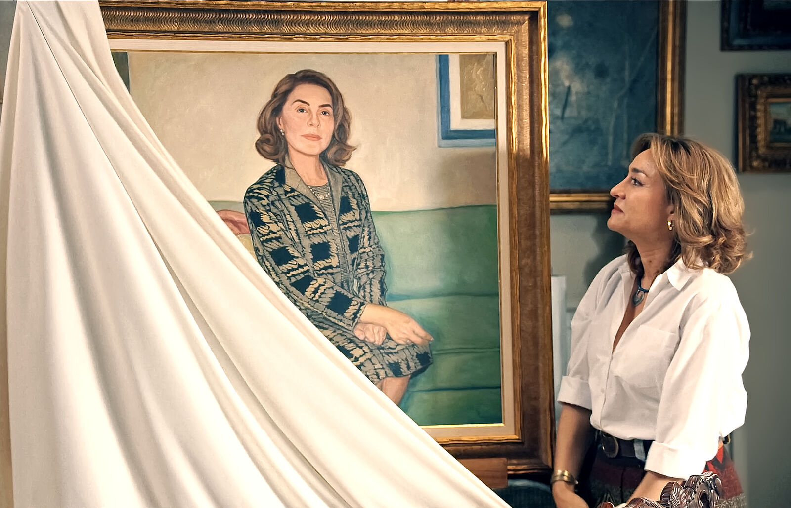 Bianca descubre el retrato de Digna en Sueños de libertad