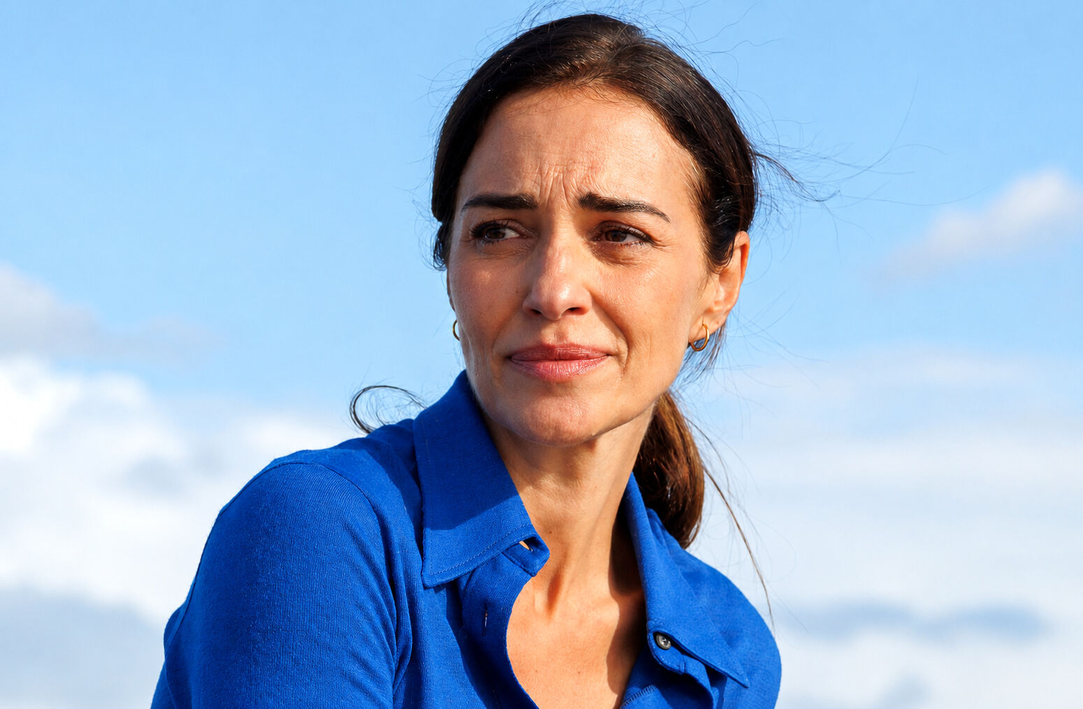 Dolores echa a Tristán y obliga a Lucía a romper esa relación, en el tercer capítulo de A la deriva