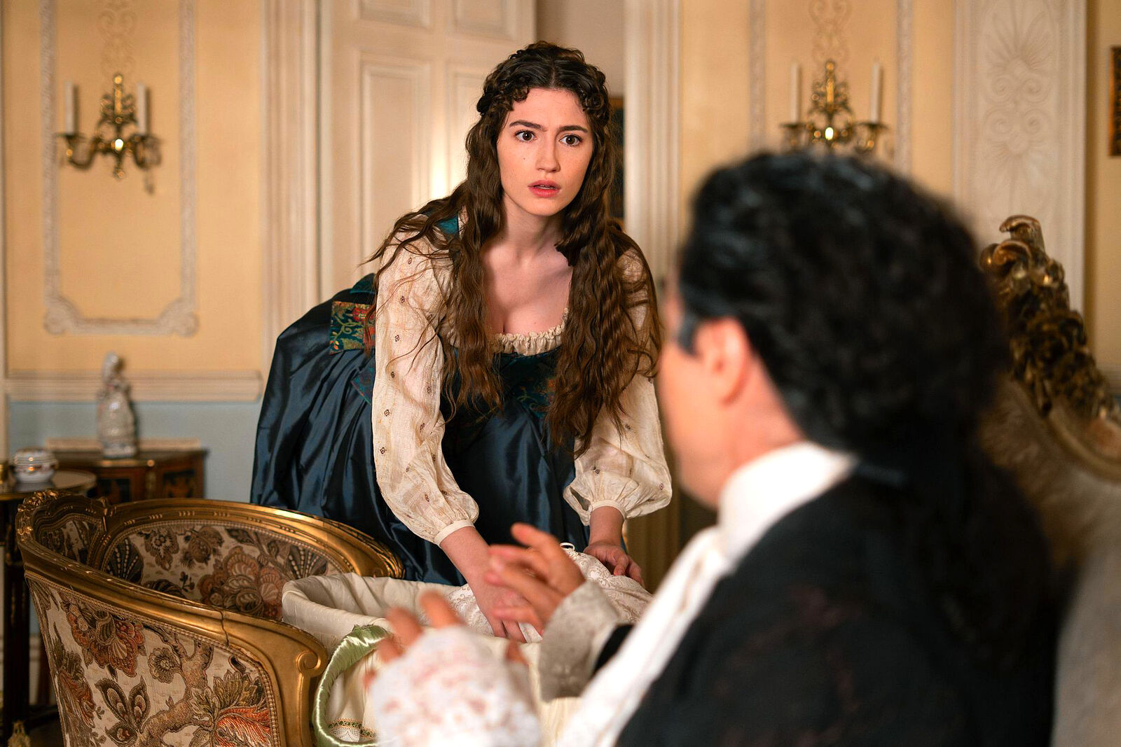 Rosalía aparta a Lucas de José Luis en el capítulo 501 de Valle Salvaje