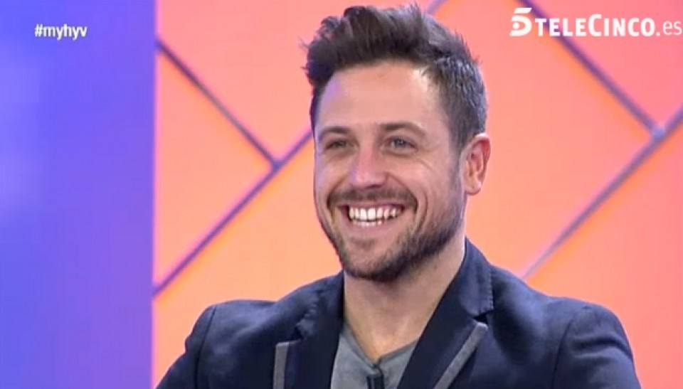 Pascual parece haber sentido un flechazo por Mireia en Mujeres y Hombres y Viceversa