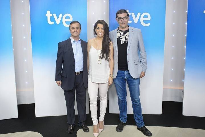 Federico Llano, Ruth Lorenzo y Alejandro Flórez durante el encuentro con los medios tras Eurovisión 2014