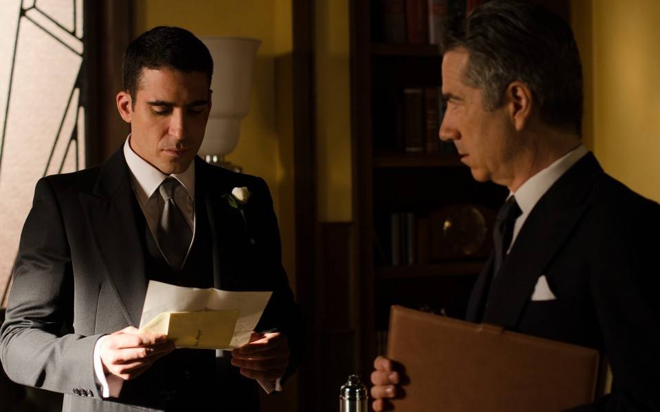 Alberto recibe una carta que podría cambiarlo todo el día de su boda con Cristina, en Velvet