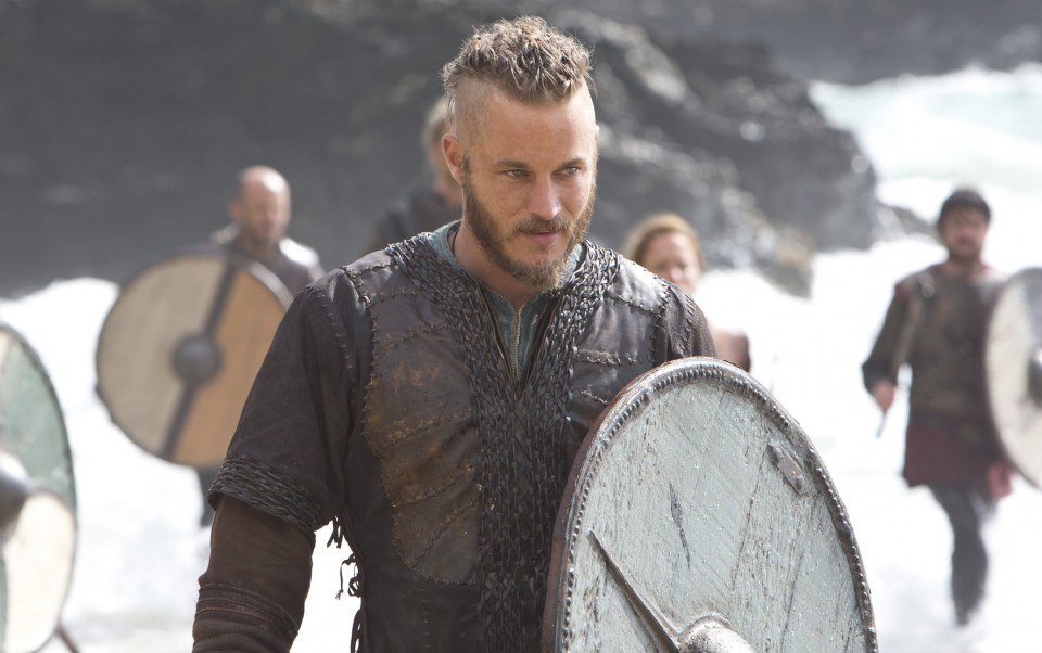 Ragnar Lothbrok se toma la justicia por su mano contra Jarl Borg, en Vikingos