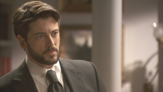 Hernando descubre que Camila es hermana de los Mella, en El secreto de Puente Viejo