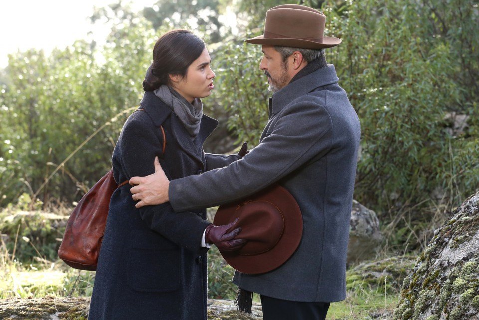 Alfonso se reencuentra con su hija María, en El secreto de Puente Viejo