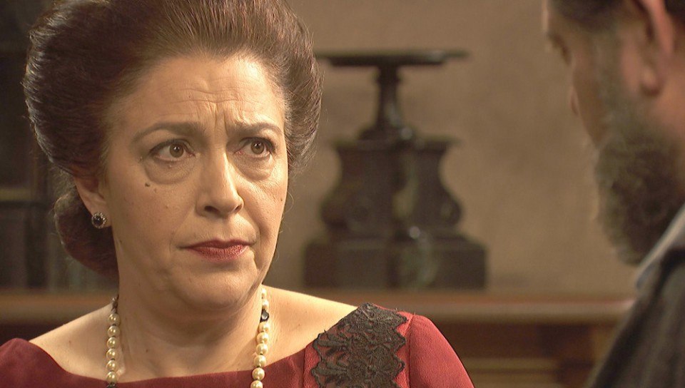 Francisca se dispone a hacer desaparecer a Cristóbal, en El secreto de Puente Viejo