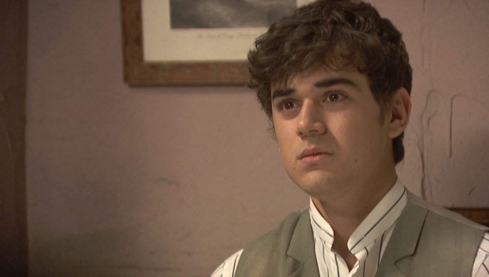Matías reconoce su infidelidad ante su madre, en El secreto de Puente Viejo