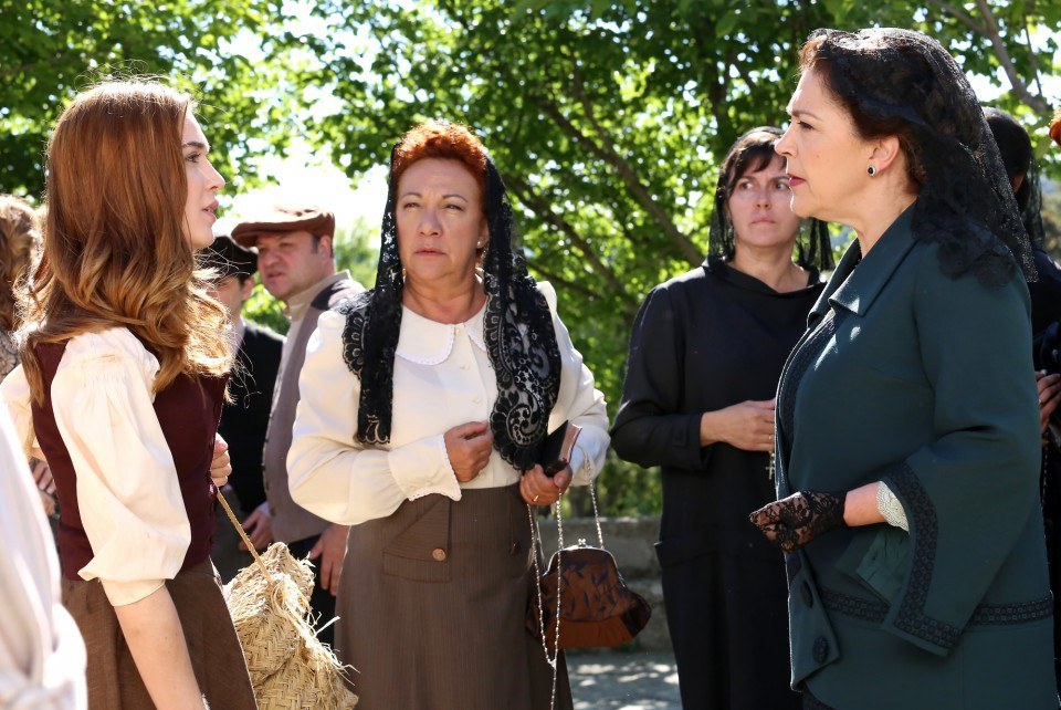 Julieta tiene su primer encontronazo con Francisca, en El secreto de Puente Viejo