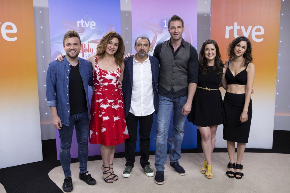 Actores principales de La Pelu, la nueva serie de TVE para refrescar las noches de verano de La 1
