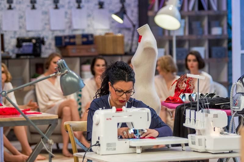 Los aprendices de Maestros de la Costura confeccionarán un conjunto de ropa interior femenina a medida