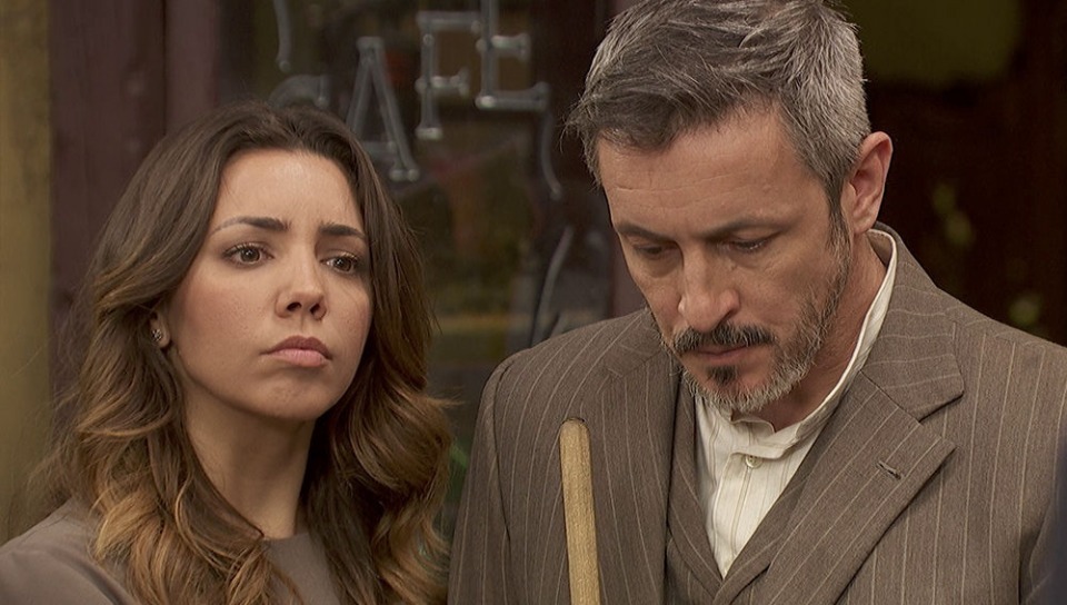 Aparece el cadáver del General y todo se complica para Emilia y Alfonso, en El secreto de Puente Viejo