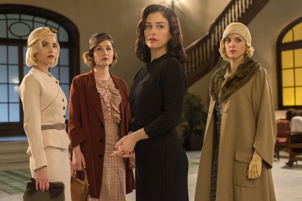 Ana Fernández, Nadia de Santiago, Blanca Suárez y Maggie Civantos en la tercera temporada de Las chicas del cable