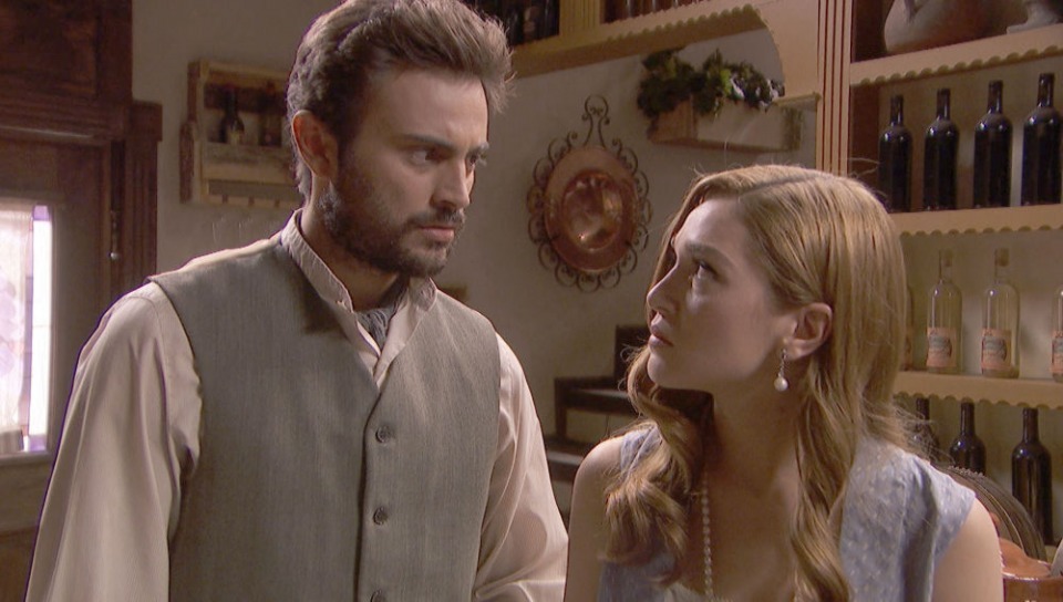 Saúl enfurece cuando descubre que Fernando ha encerrado a Julieta, en El secreto de Puente Viejo