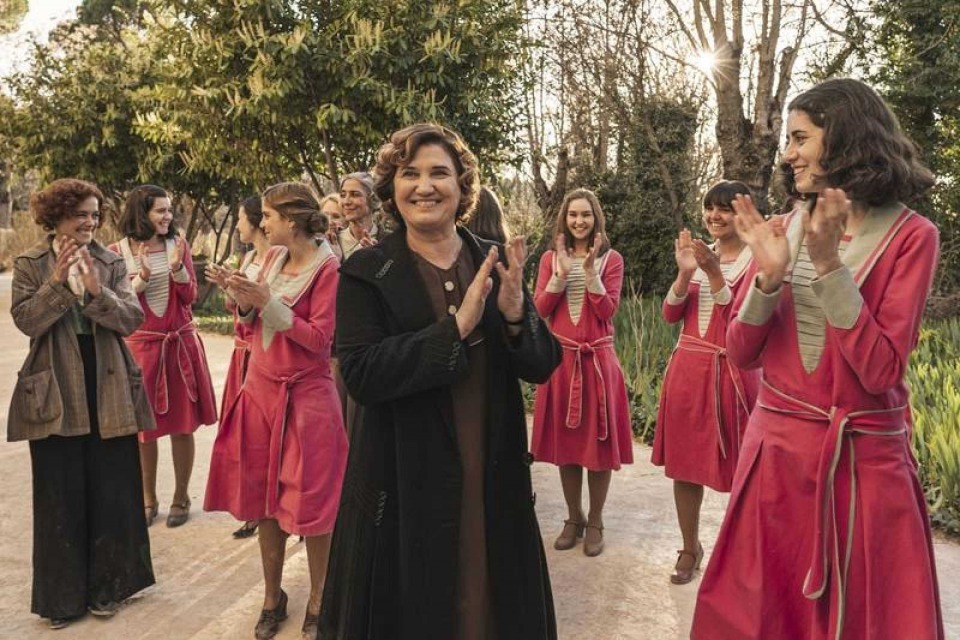 Las alumnas proponen dar nombre de mujer a la calle de la academia en La otra mirada