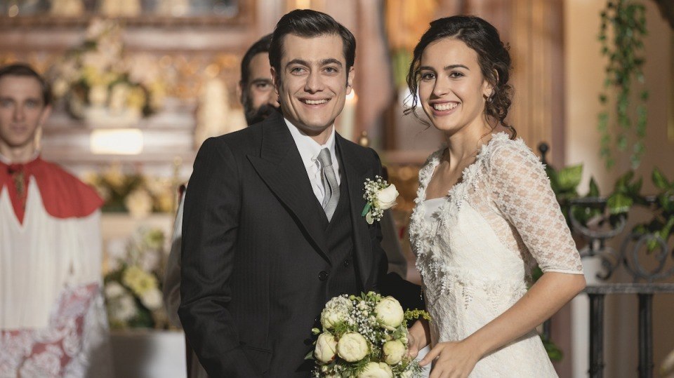 Prudencio y Lola se convierten en marido y mujer, en El secreto de Puente Viejo