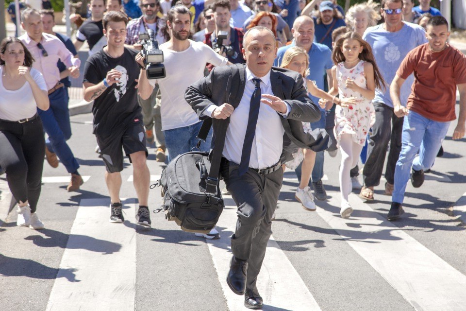 Javier Gutiérrez en la tercera temporada de la serie Vergüenza