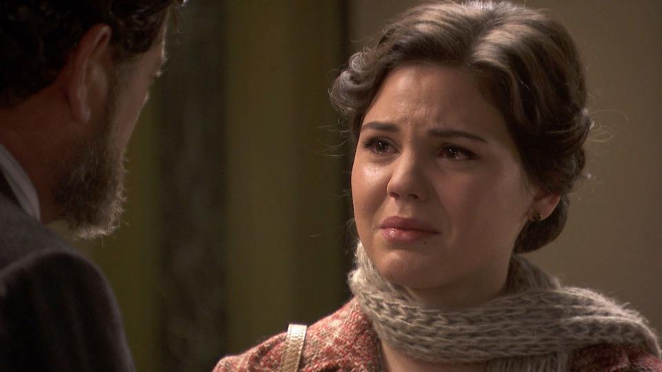 Marcela confiesa a Mauricio que teme estar embarazada, en El secreto de Puente Viejo
