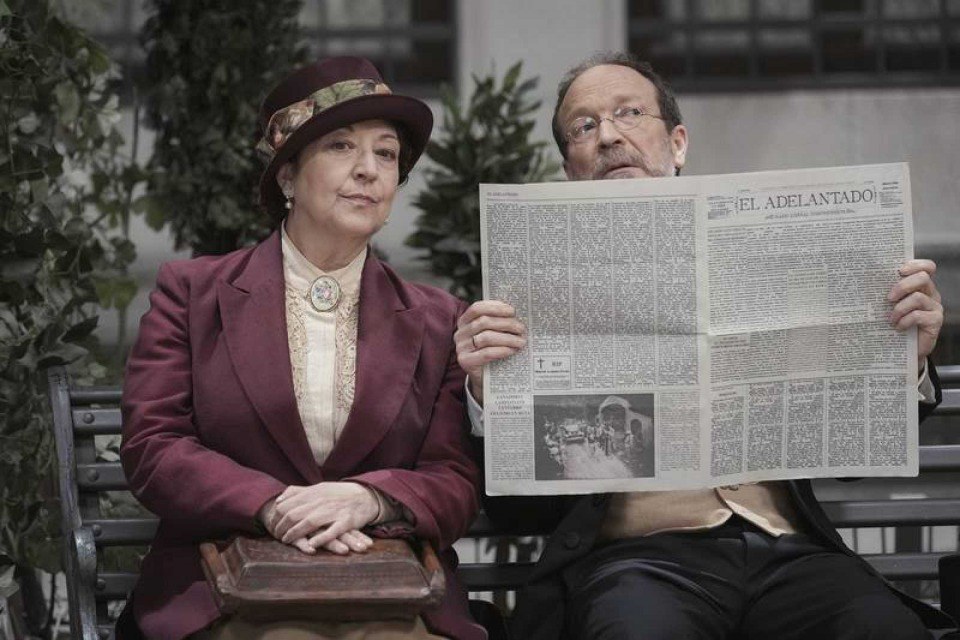 Mikel Larrañaga y Ana Goya son Roberto Olmedo y Sabina Muñiz en Acacias 38