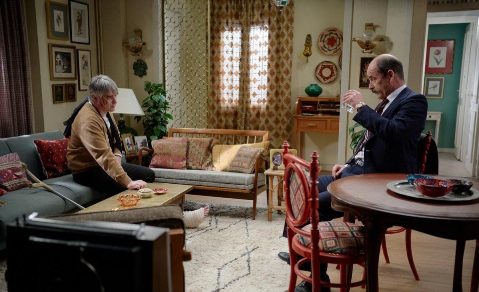 Beltrán visita a Juan y lo amenaza con hacer daño a Maica si confiesa, en Amar es para siempre