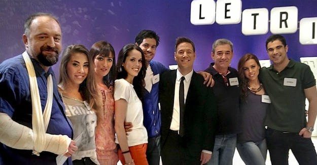 Los concursantes de MasterChef en el plató de Letris, formato presentado por Carlos Latre