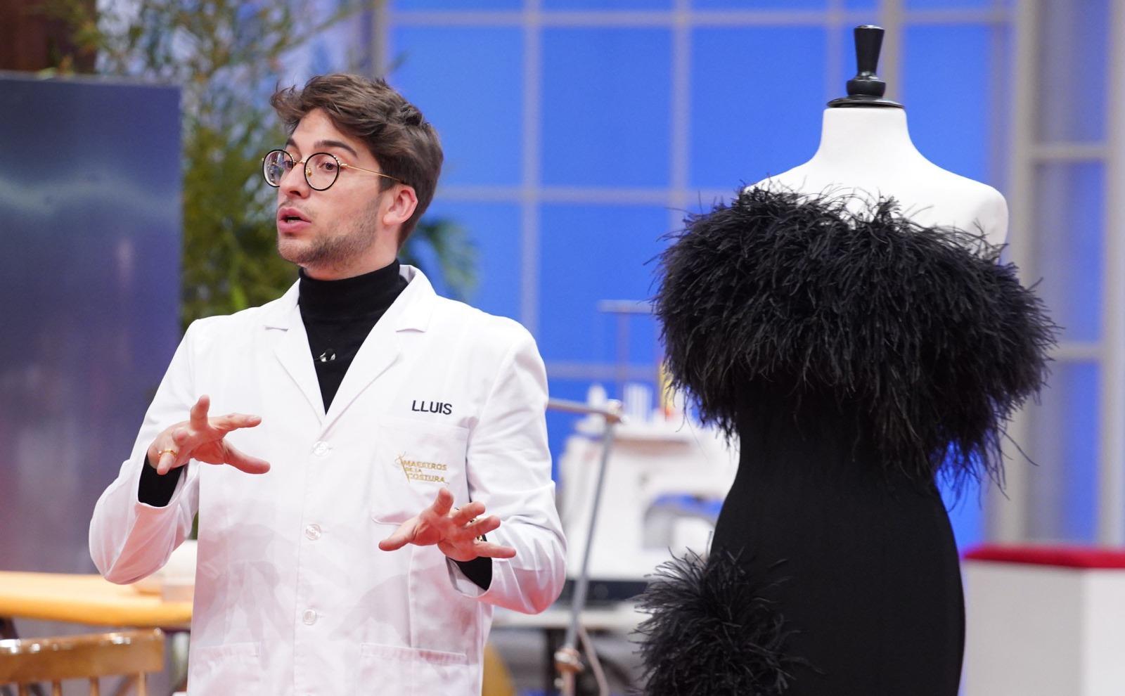 Lluís Mengual explica los detalles de su vestido en la gran final de Maestros de la costura 5