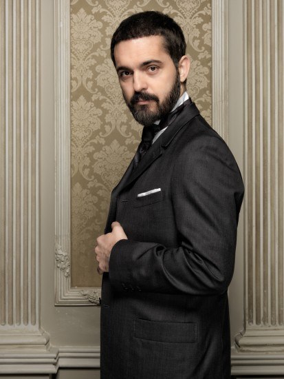 Con motivo del fin de la serie Gran Hotel, el actor Pedro Alonso nos concede una entrevista