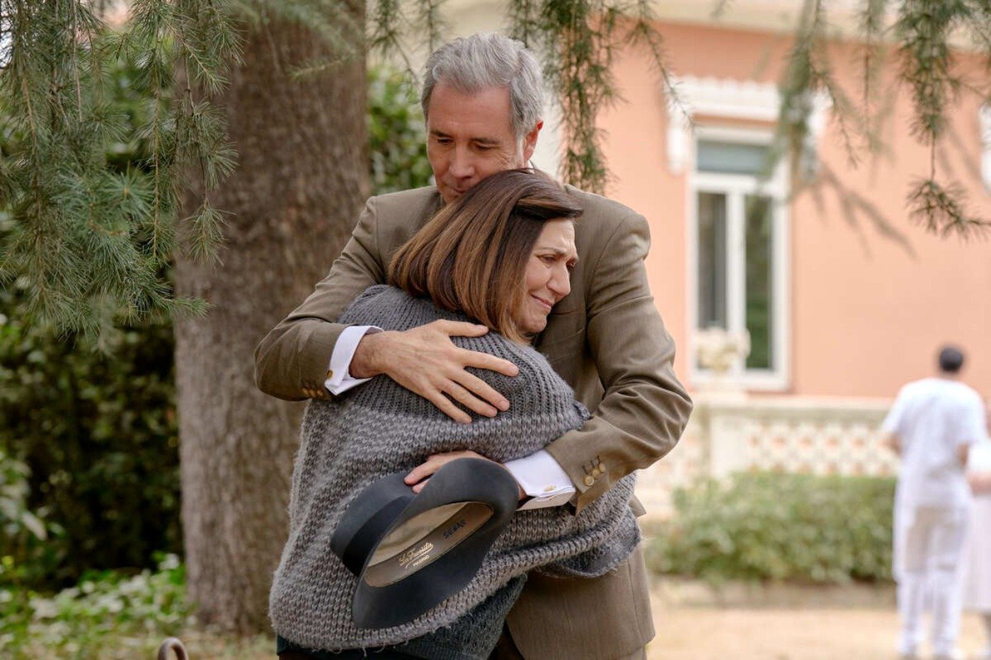 Carmen ha logrado su objetivo y todo ha cambiado para ella: Fausto ya está a su lado y ha vuelto para acabar con Uriarte