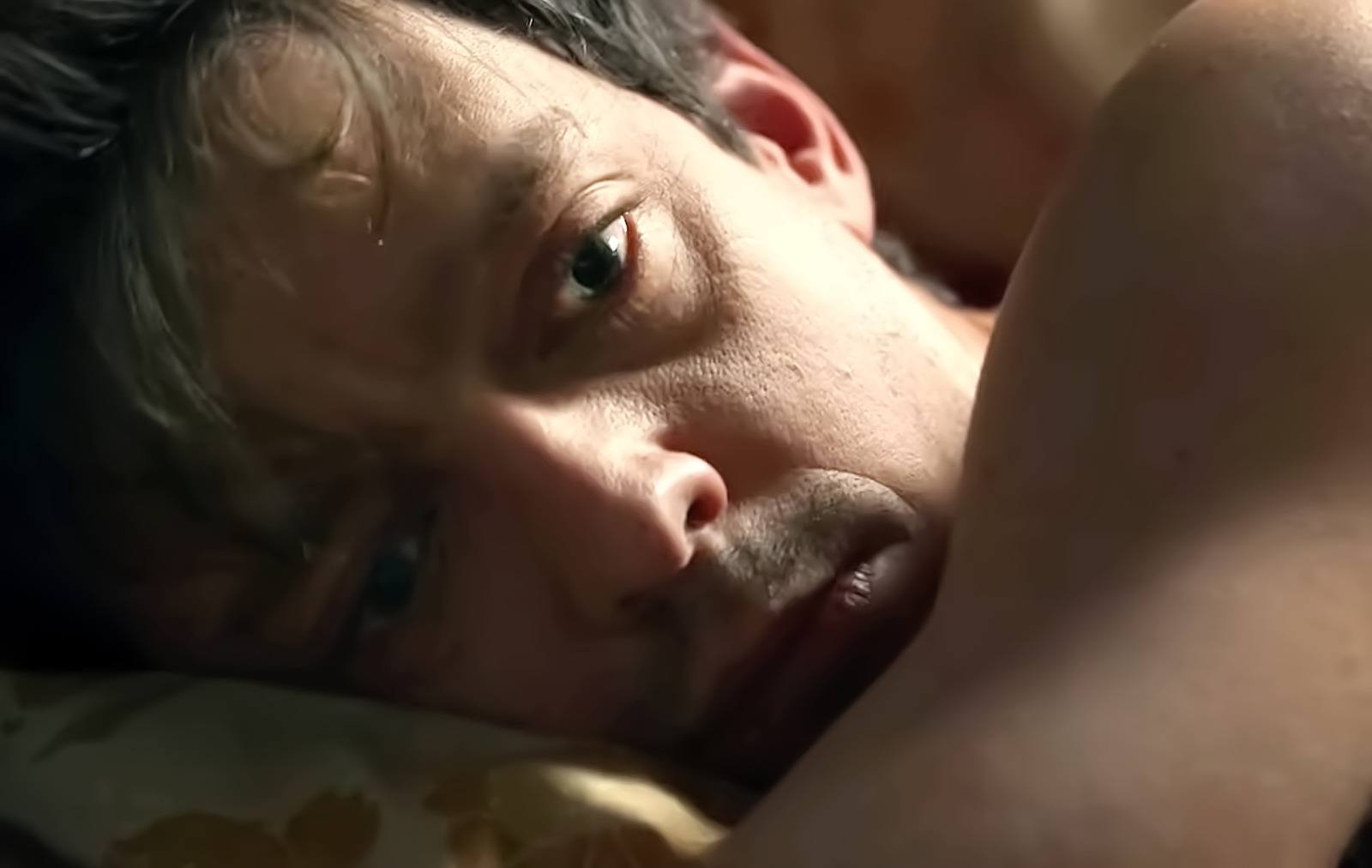 Nahuel Pérez Biscayart protagoniza la película nominada al Goya 2023 Un año, una noche