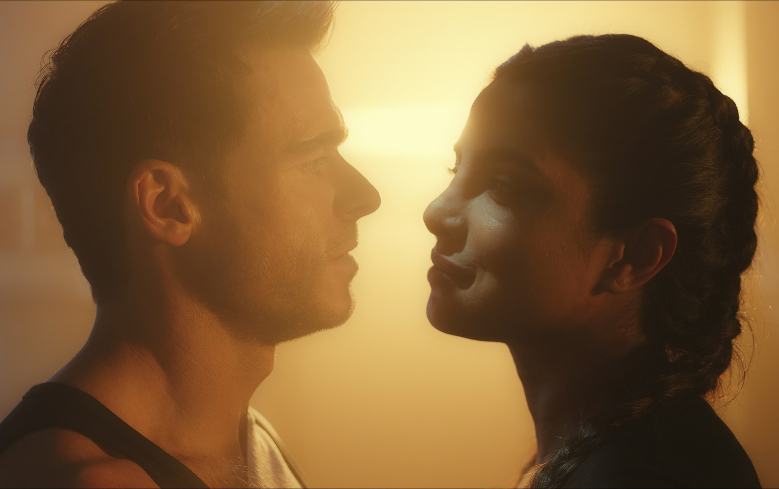 Richard Madden y Priyanka Chopra Jonas protagonizan la esperada serie de Prime Video Citadel