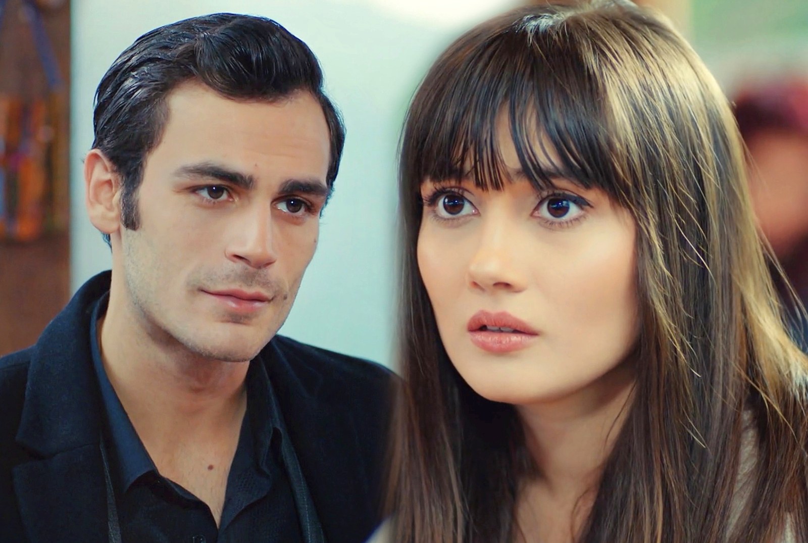 Dündar y Zeynep se convierten en falsos novios para dar celos a Alihan, en Pecado original